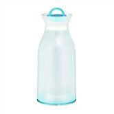 Cool Bottle 0.75-Liter Water Blue Carafe
