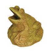 Animals Croaking Frog Statue