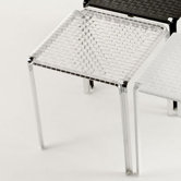 Ami Ami Table