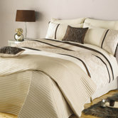 Regency Quilt Set in Oyster