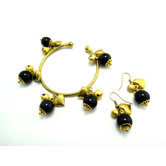 Goldtone Round Onyx Bracelet and Earrings Set
