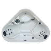 3-Seat 16-Jet Hot Tub