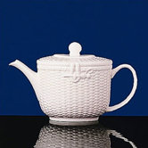 Nantucket Basket 2.1 Pt. Teapot