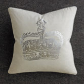 Victoria Pillow in Neutral