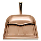 Hooded Dust Pan