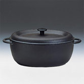 Bratentopf oval aus Guss
