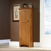 Summer Home Pantry in Carolina Oak