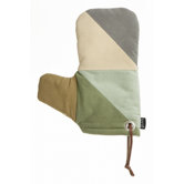 Triangle Oven Mitt