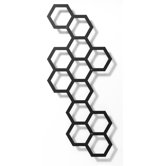 Comb-Ination Trellis in Black