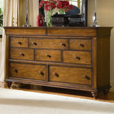 Shenandoah Valley 10 Drawer Dresser
