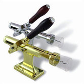 Wallmounted Brass Uncorcking Machine