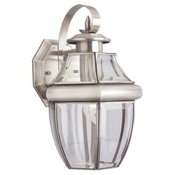 1 Light Wall Lantern in Weathered Bronze