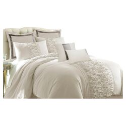Jeana Embroidered Quilt Set in White