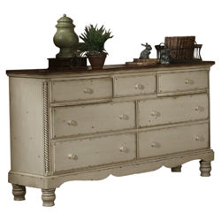 Wilshire 7 Drawer Dresser in White