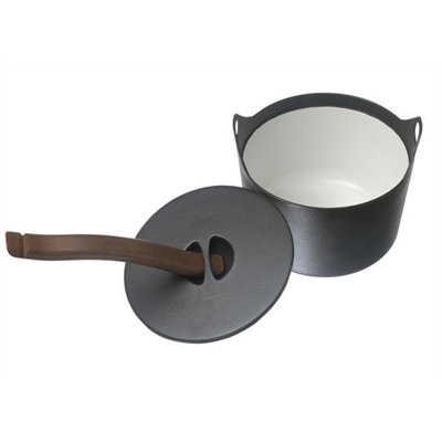 iittala Sarpaneva Steel 3-Qt. Cast Iron Round Casserole