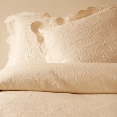 LaMont Majestic Coverlet Collection