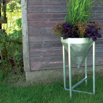 MuNiMulA Planter with Stand