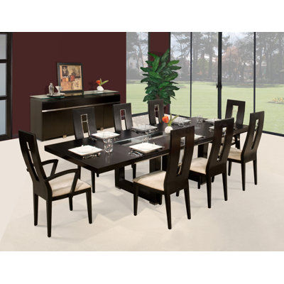 Sharelle Furnishings Novo Dining Table