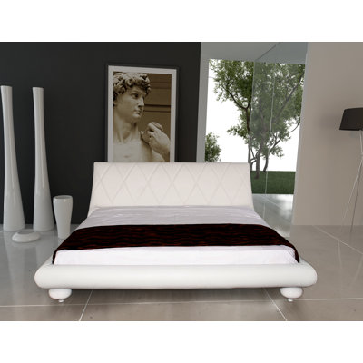 Casabianca Furniture Joy King Platform Bed
