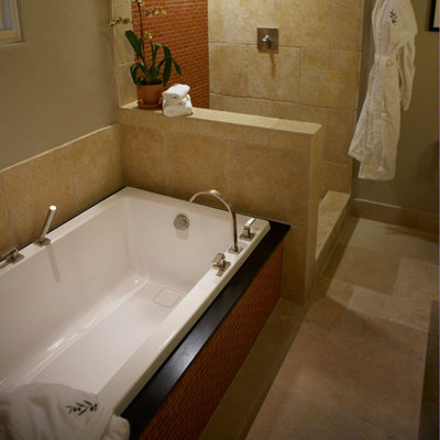 Hydro Systems Designer Marlie 66" W X 32" D Air Bath Tub with Thermal System
