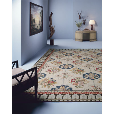Asmara, Inc. Fresco Needlepoint Canterbury Cream Floral Rug