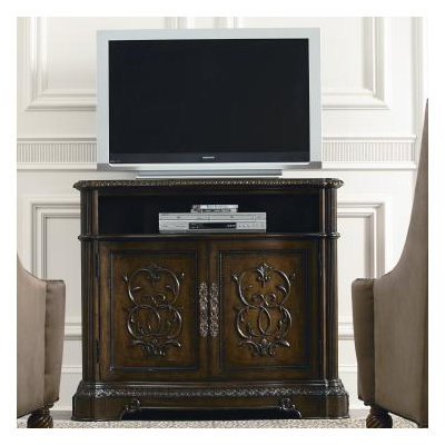Pemberleigh Media Chest by Legacy Classic Furniture -image