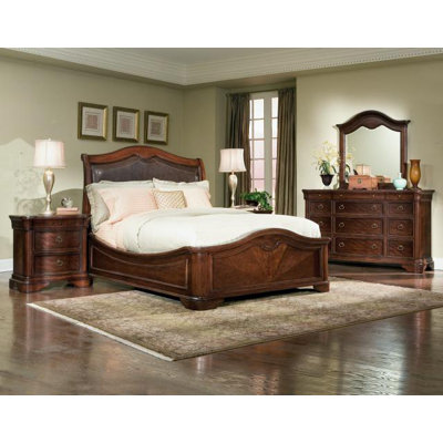 Heritage Court Platform Bedroom Collection by Legacy Classic Furniture -image