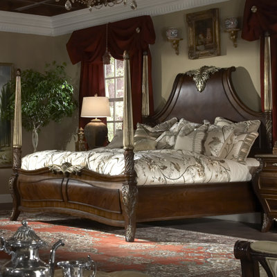Imperial Court Poster Bed by Michael Amini -image