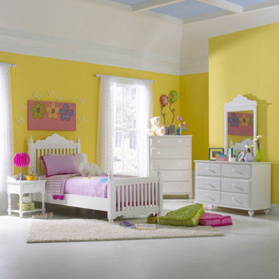 Hillsdale Furniture Lauren Chest