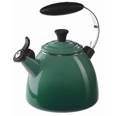 Le Creuset 1.5-qt. Halo Tea Kettle