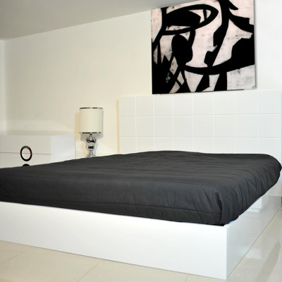 Carl Bed by Whiteline Imports -image