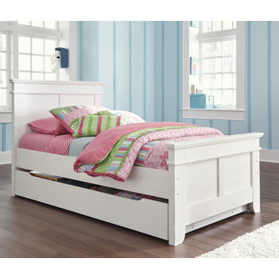 Iseydona Panel Bed by Signature Design by Ashley -image