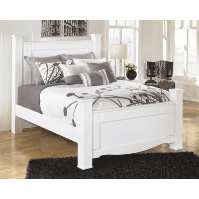 Weeki Four Poster Bed by Signature Design by Ashley -image