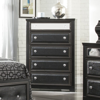 Alamadyre 5 Drawer Chest by Signature Design by Ashley -image