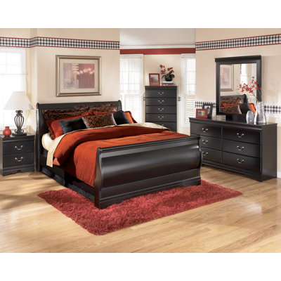 Signature Design by Ashley Westbrook Sleigh Bed