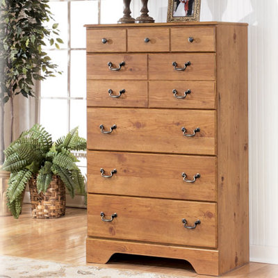 Atlee 5 Drawer Chest by Signature Design by Ashley -image