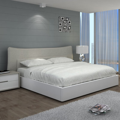 Solo Platform Bed by CREATIVE FURNITURE -image