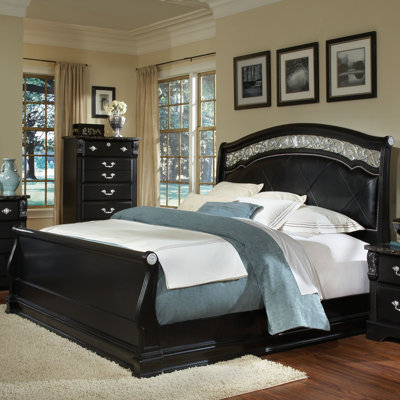 Vienna Sleigh Bed by Standard Furniture -image