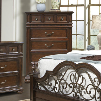 Sussex County 5 Drawer Chest by Vaughan Furniture -image