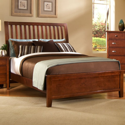 Twilight Slat Bed by Vaughan-Bassett -image