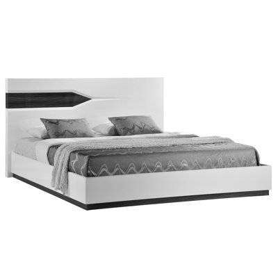 Hudson Platform Zebra Bed by Global Furniture USA -image