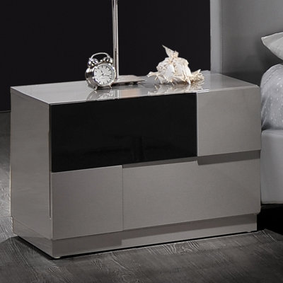 Bianca 4 Drawer Nightstand by Global Furniture USA -image