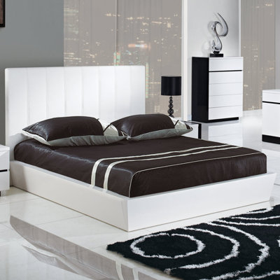 Trinity Platform Bed by Global Furniture USA -image