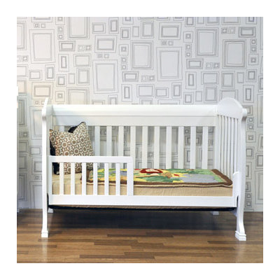 DaVinci Jacob 4-in-1 Convertible Crib with Toddler Rails in White