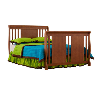 Storkcraft Verona Fixed Side Convertible Crib in Oak