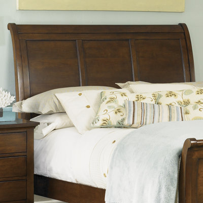 Hamilton Sleigh Headboard by Liberty Furniture -image