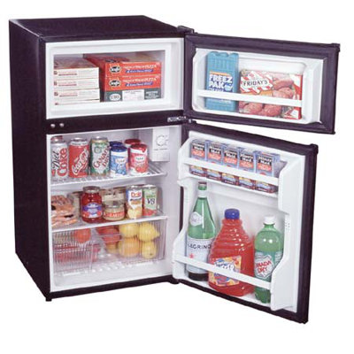 Summit Appliance Refrigerator Freezer with Crisper Cover Glass Type in Black