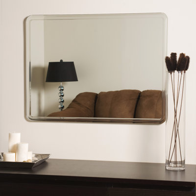 Decor Wonderland Samson Wall Mirror