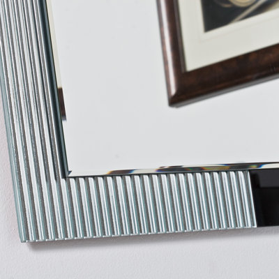 Decor Wonderland Jasmine Modern Bathroom Mirror