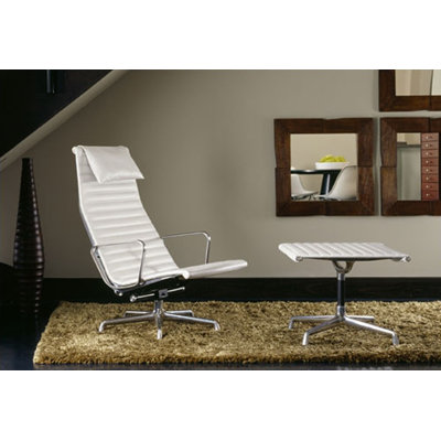 Herman Miller &reg; Eames &reg; Aluminum Group Ottoman